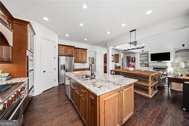 715 Creekside Bend, Alpharetta, GA 30004