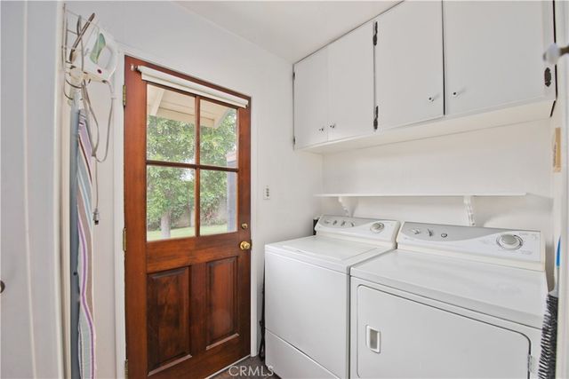 6631 Densmore Avenue, Lake Balboa, CA 91406