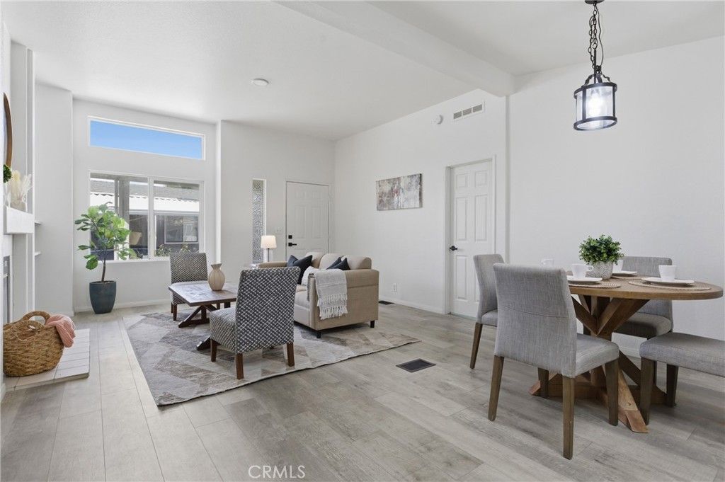 Image 14 of property listing at 4901 Green River 153, Corona, CA 92878