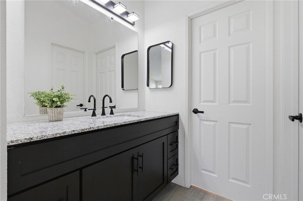 Image 19 of property listing at 4901 Green River 153, Corona, CA 92878