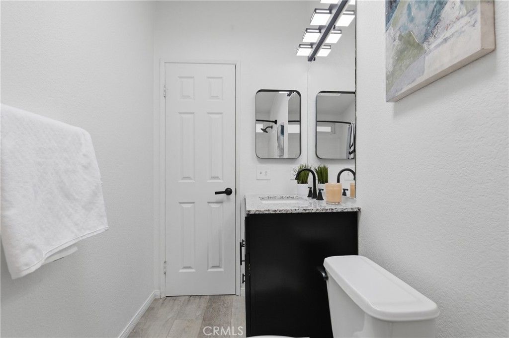 Image 31 of property listing at 4901 Green River 153, Corona, CA 92878