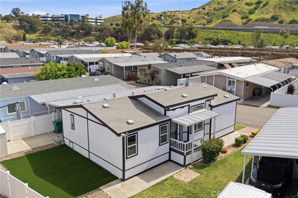 Image 39 of property listing at 4901 Green River 153, Corona, CA 92878