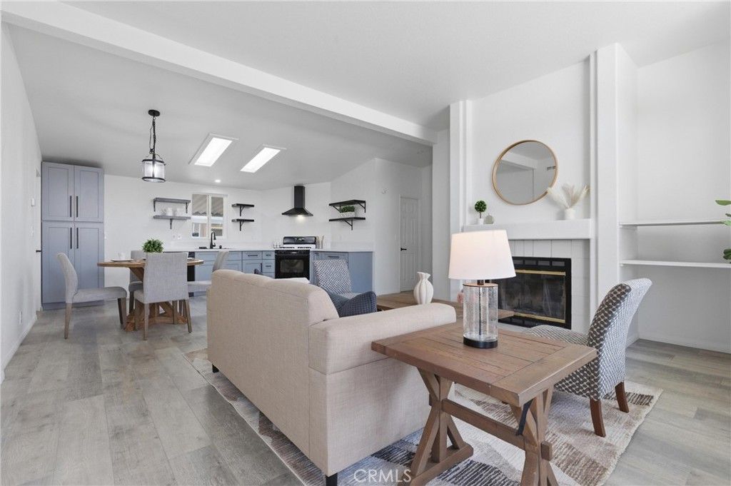 Image 7 of property listing at 4901 Green River 153, Corona, CA 92878