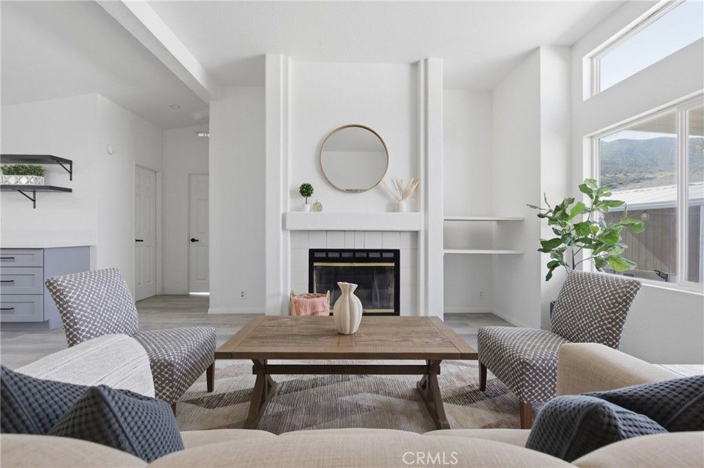 Image 8 of property listing at 4901 Green River 153, Corona, CA 92878