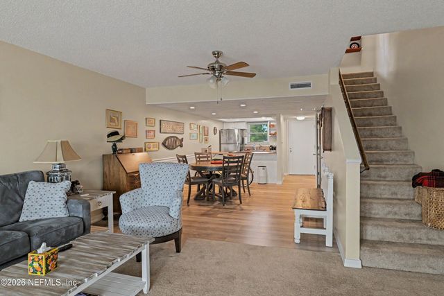 235 RIVER BEND Place, Welaka, FL 32193