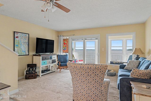 235 RIVER BEND Place, Welaka, FL 32193
