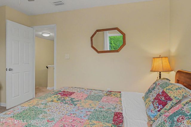 235 RIVER BEND Place, Welaka, FL 32193