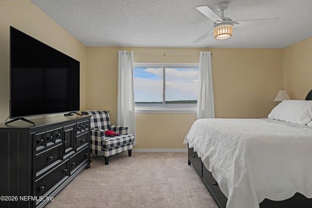 235 RIVER BEND Place, Welaka, FL 32193