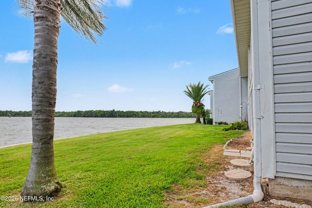 235 RIVER BEND Place, Welaka, FL 32193
