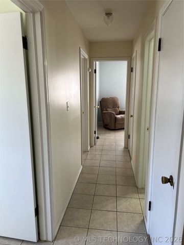 106 Vine Street, Chelsea, OK 74016