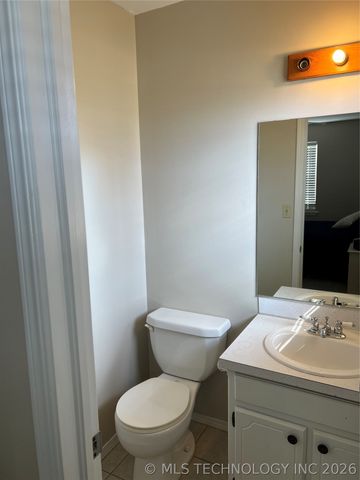 106 Vine Street, Chelsea, OK 74016