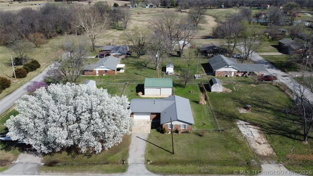 106 Vine Street, Chelsea, OK 74016