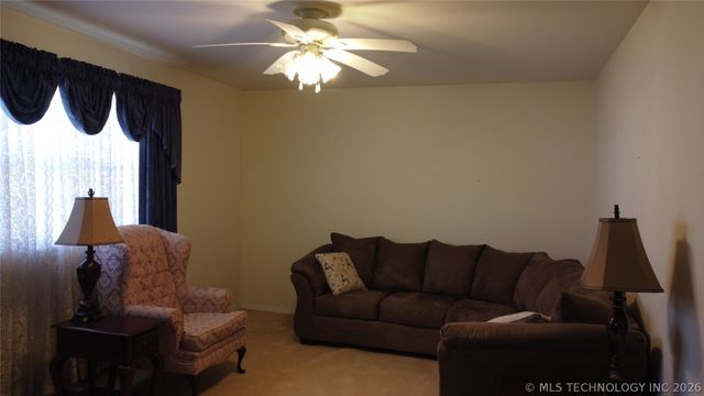 106 Vine Street, Chelsea, OK 74016