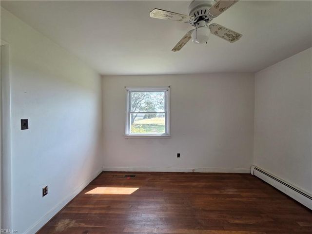 14035 Foursquare RD, Smithfield, VA 23430