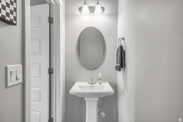 36 W TYTUS DR, Murray, UT 84107