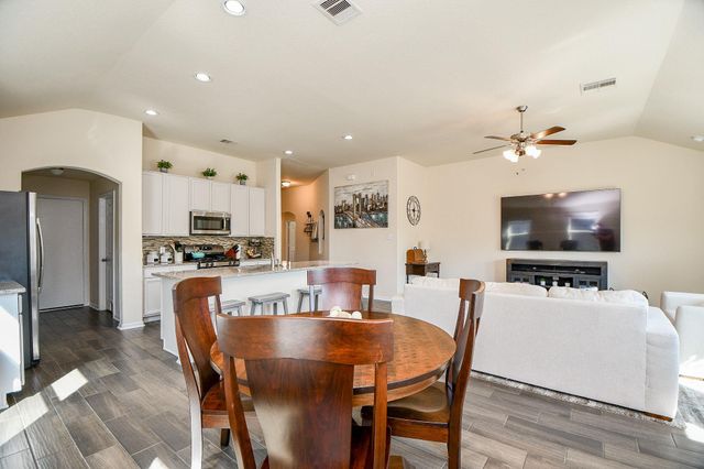 2322 Garden Square Path, Spring, TX 77386