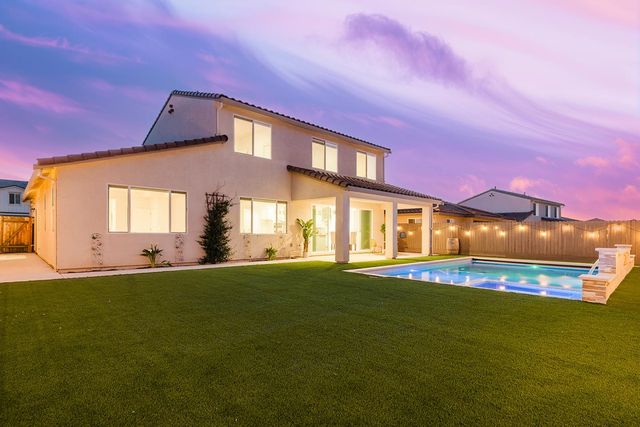 775 Appaloosa Way, Hollister, CA 95023