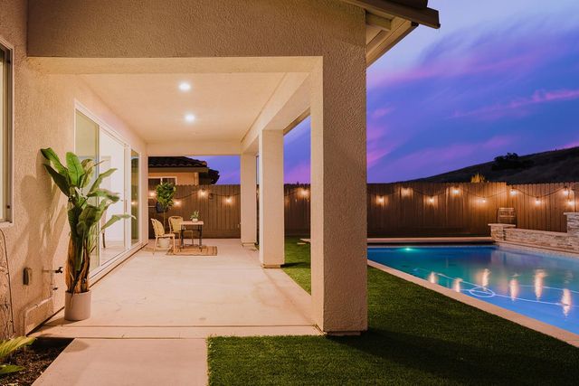 775 Appaloosa Way, Hollister, CA 95023