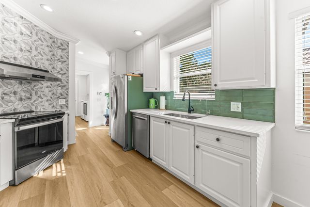 8370 Eleuthera Lane, Wellington, FL 33414