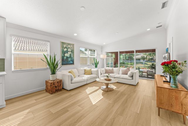 8370 Eleuthera Lane, Wellington, FL 33414