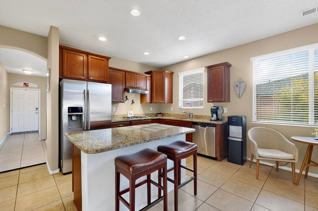 2825 Arce Lane SE, Rio Rancho, NM 87124