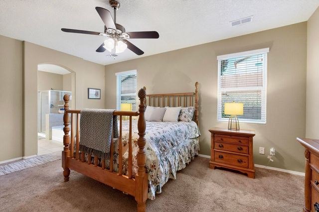 2825 Arce Lane SE, Rio Rancho, NM 87124