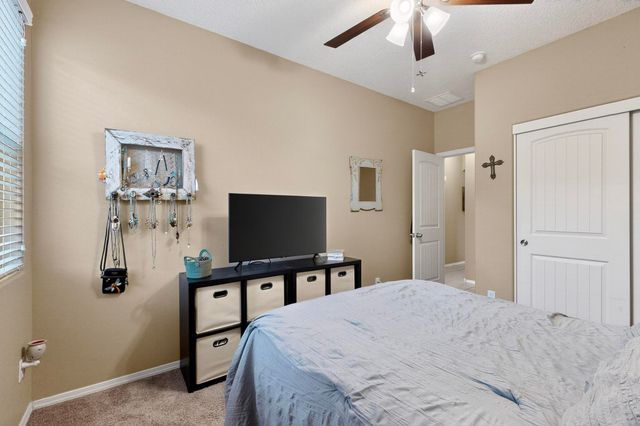 2825 Arce Lane SE, Rio Rancho, NM 87124