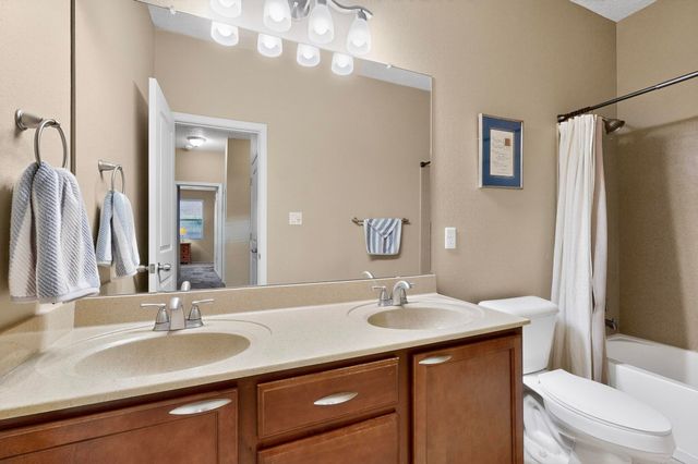 2825 Arce Lane SE, Rio Rancho, NM 87124