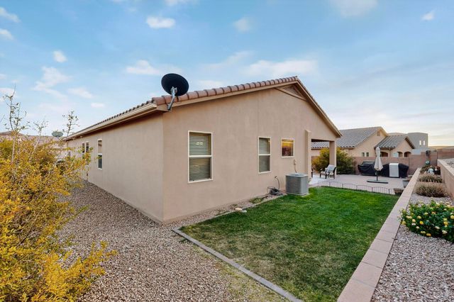 2825 Arce Lane SE, Rio Rancho, NM 87124