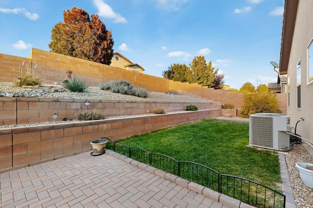 2825 Arce Lane SE, Rio Rancho, NM 87124