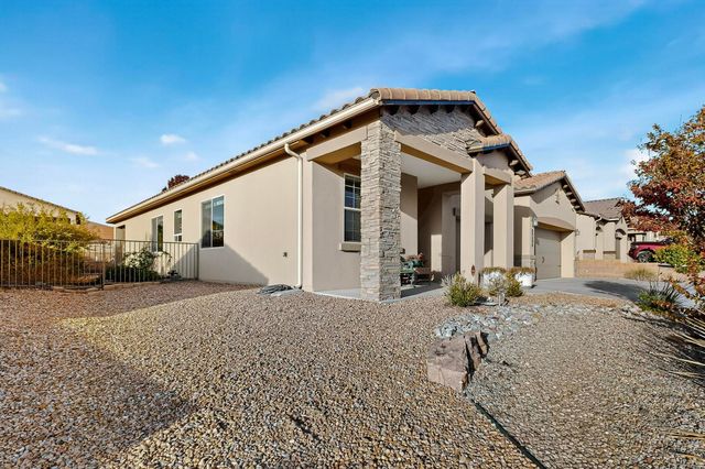 2825 Arce Lane SE, Rio Rancho, NM 87124