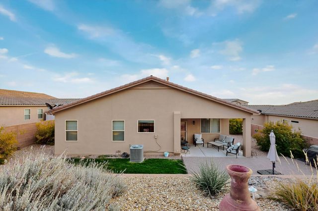 2825 Arce Lane SE, Rio Rancho, NM 87124