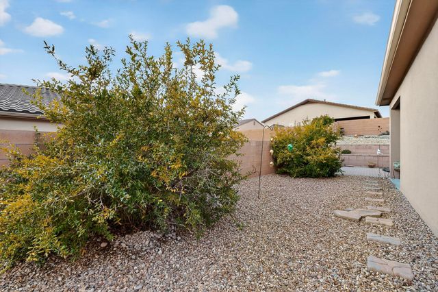 2825 Arce Lane SE, Rio Rancho, NM 87124