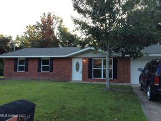 7658 Lexington Drive, Biloxi, MS 39532