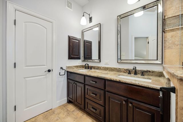 2415 Commonwealth Street, Houston, TX 77006