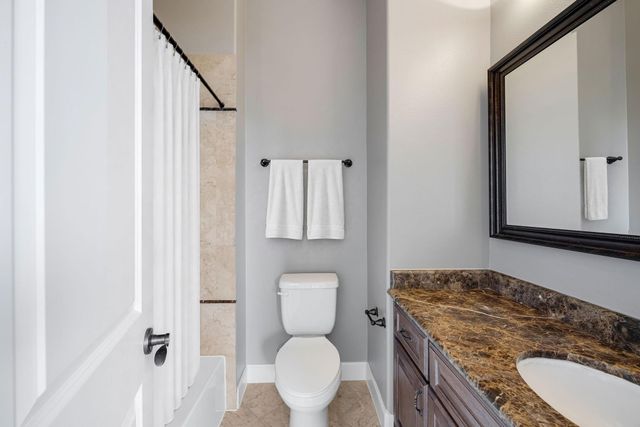 2415 Commonwealth Street, Houston, TX 77006