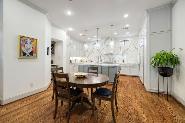 2415 Commonwealth Street, Houston, TX 77006