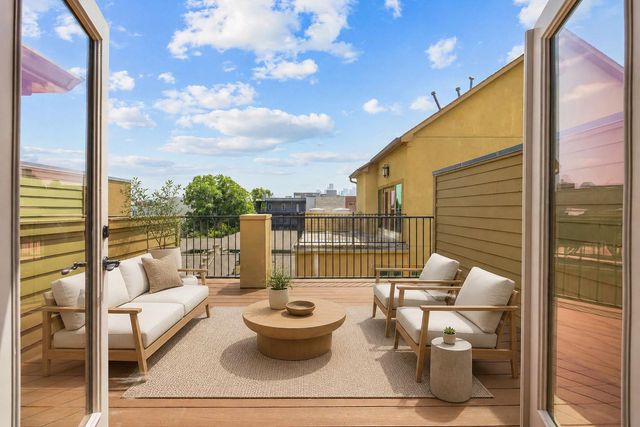 2415 Commonwealth Street, Houston, TX 77006