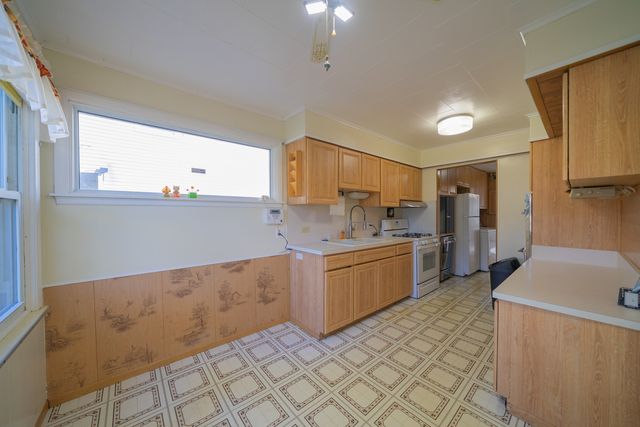 3437 Scott Street, Franklin Park, IL 60131