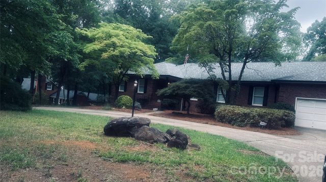 111 Forest Hills Drive, Mount Holly, NC 28120