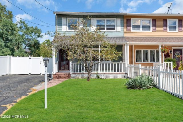 819 Laurel Street, Lakehurst, NJ 08733
