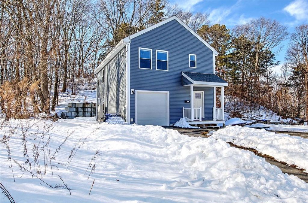 99 1st Street, East Providence, RI 02914