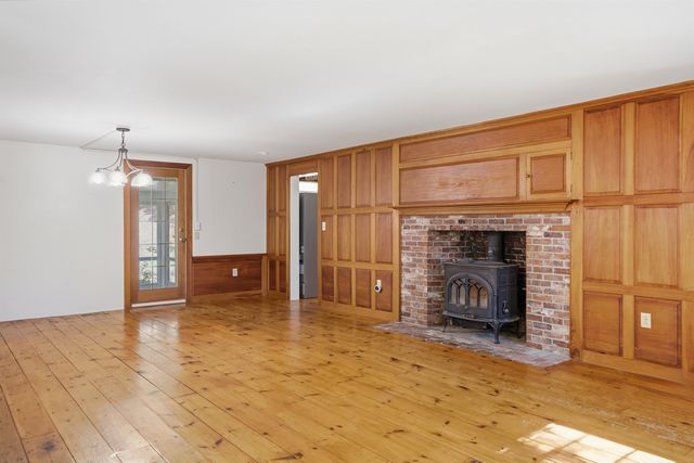 8 Baptist Hill Road, Canterbury, NH 03301
