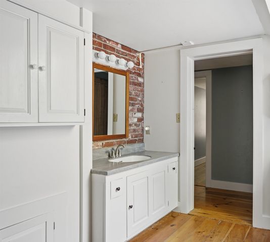 8 Baptist Hill Road, Canterbury, NH 03301