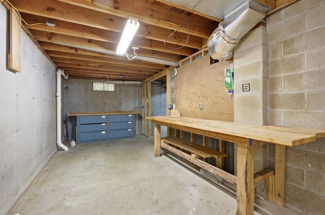 8 Baptist Hill Road, Canterbury, NH 03301