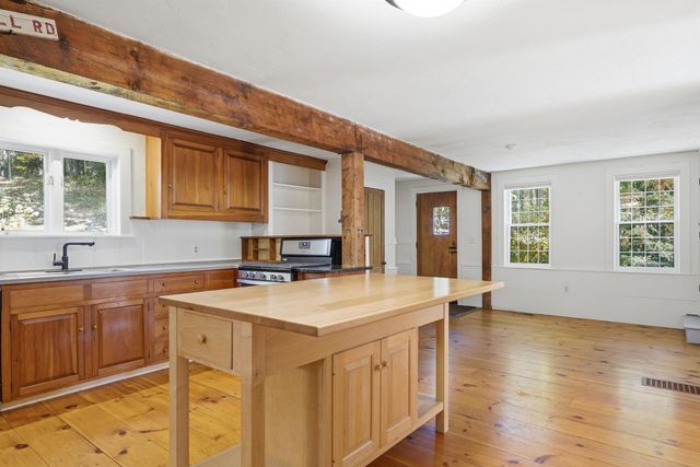 8 Baptist Hill Road, Canterbury, NH 03301