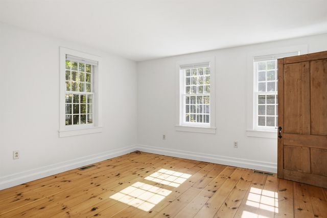 8 Baptist Hill Road, Canterbury, NH 03301