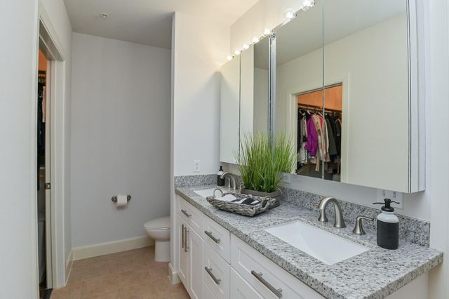 300 St Joseph Parkway 123, Houston, TX 77002