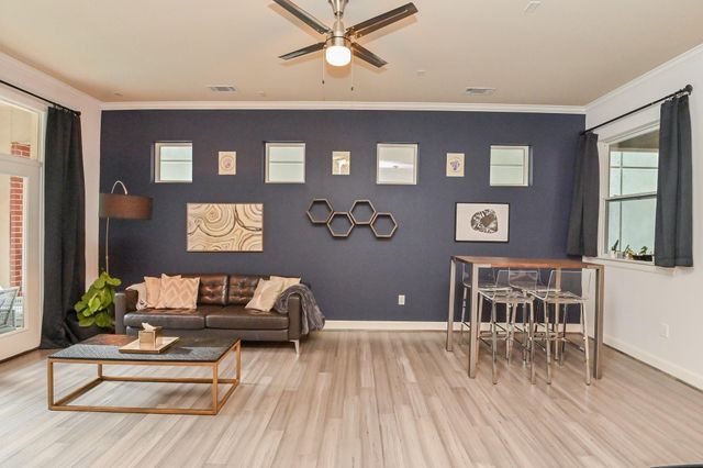 300 St Joseph Parkway 123, Houston, TX 77002
