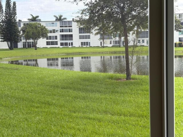 1093 Yarmouth E, Boca Raton, FL 33434